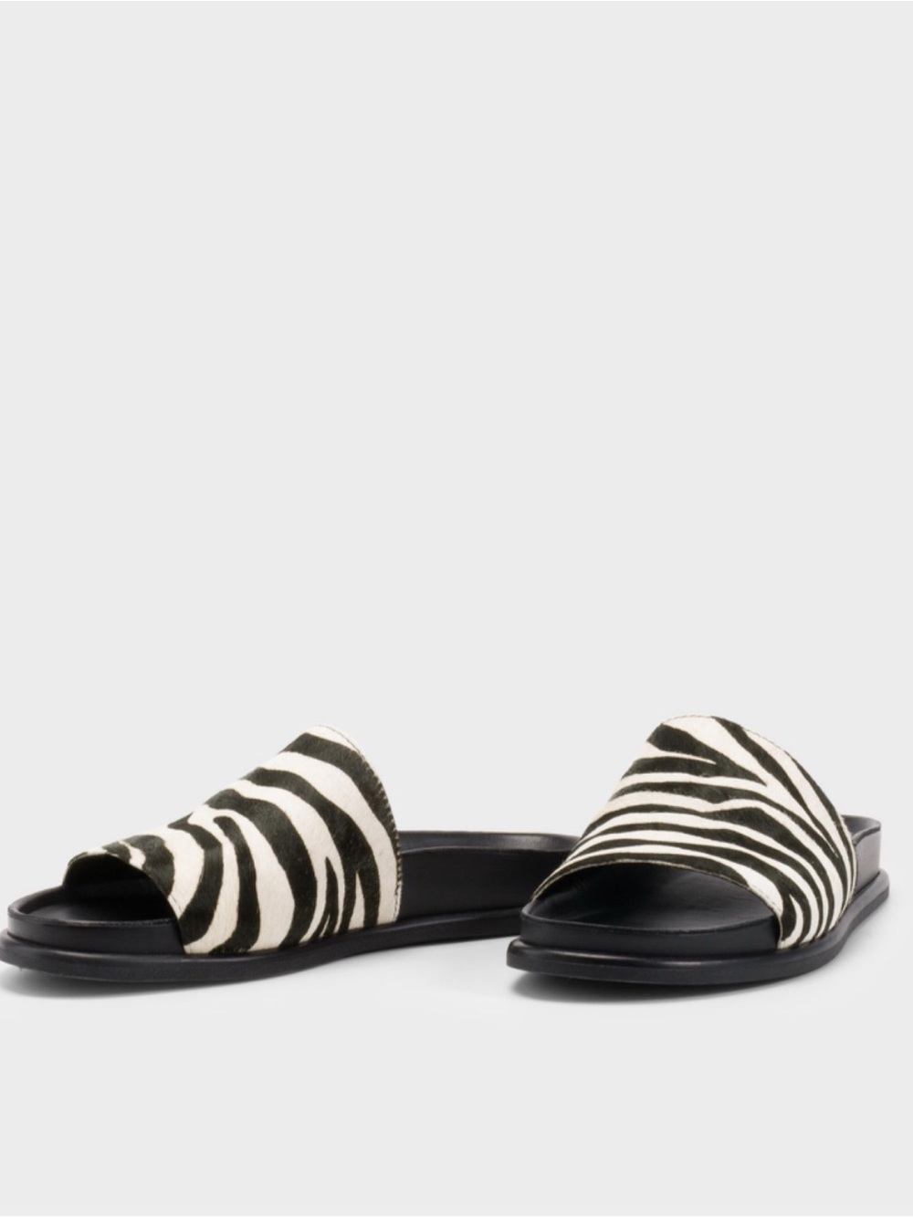 Vagabond Effie Zebra Slide Sandals 
Size 7